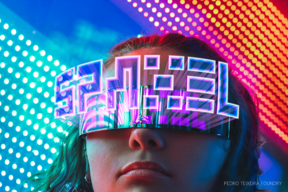 Spaxel: A Retro-Futuristic Display Font for Web Design
